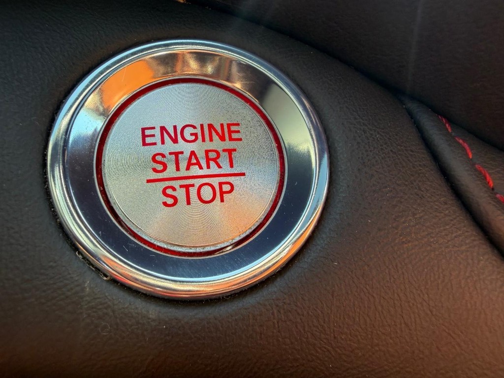 Acura RDX Vehicle Full-screen Gallery Image 35