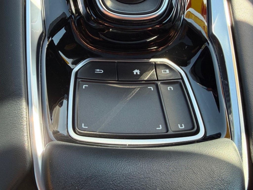 Acura RDX Vehicle Full-screen Gallery Image 38