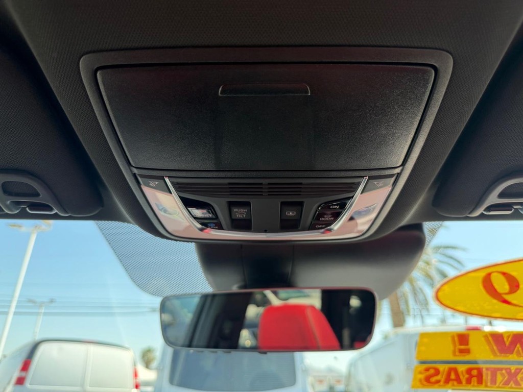 Acura RDX Vehicle Full-screen Gallery Image 39