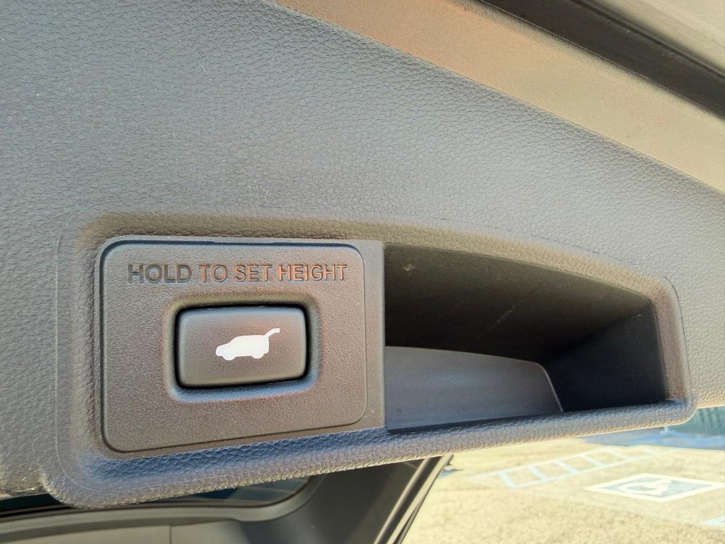 Acura RDX Vehicle Full-screen Gallery Image 49