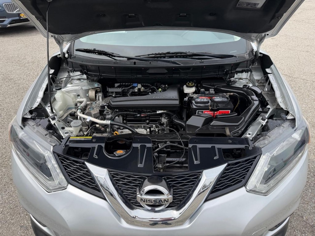 Nissan Rogue Vehicle Full-screen Gallery Image 44