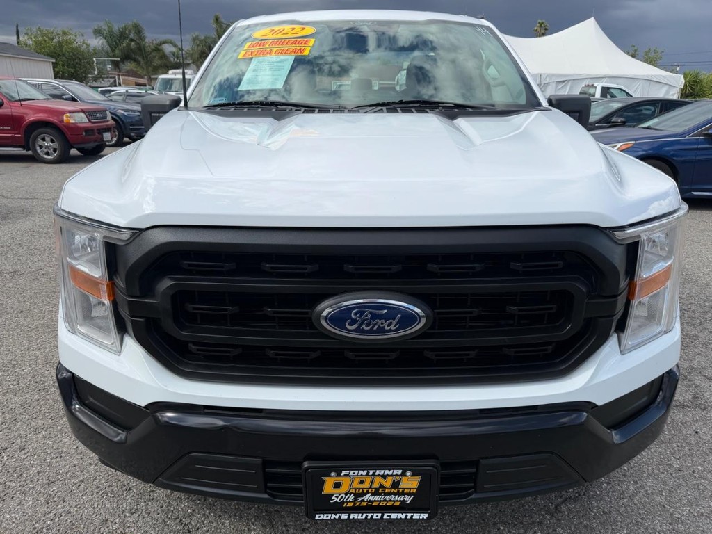 Ford F-150 Vehicle Full-screen Gallery Image 15