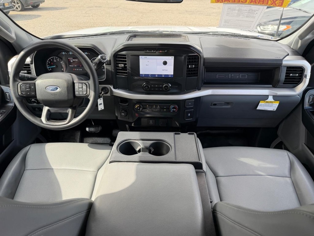 Ford F-150 Vehicle Full-screen Gallery Image 30