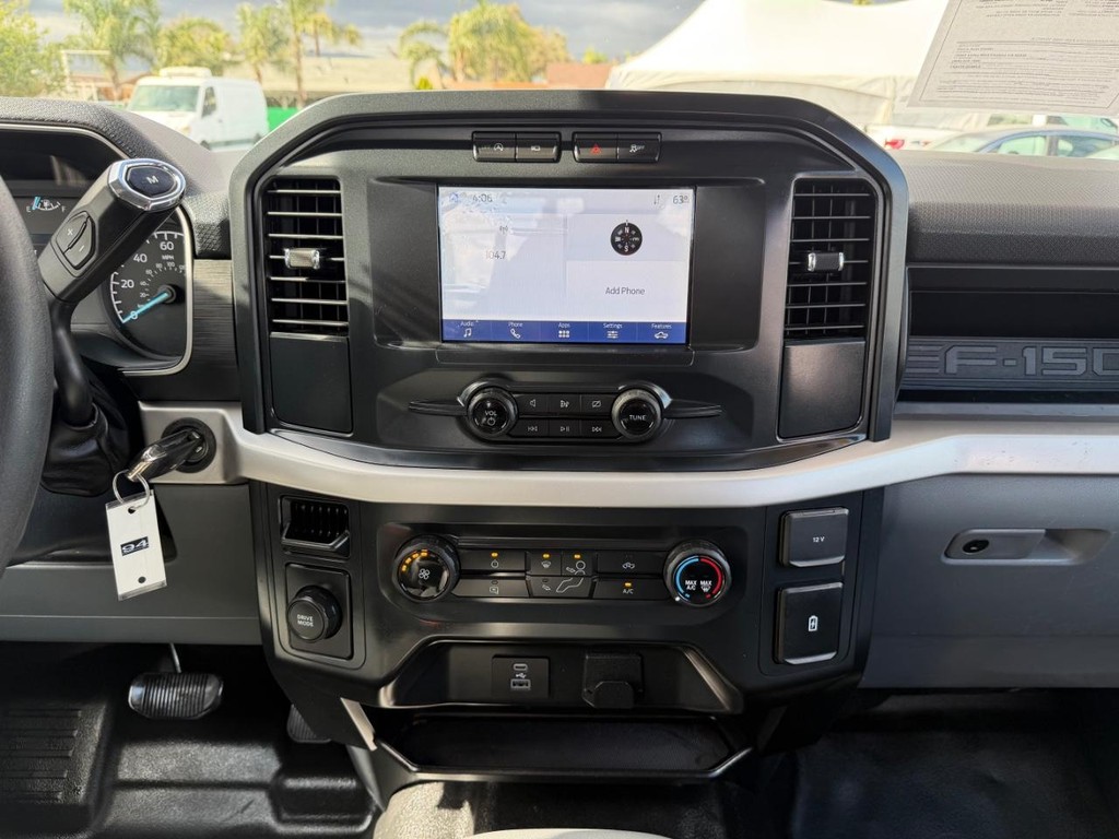 Ford F-150 Vehicle Full-screen Gallery Image 32