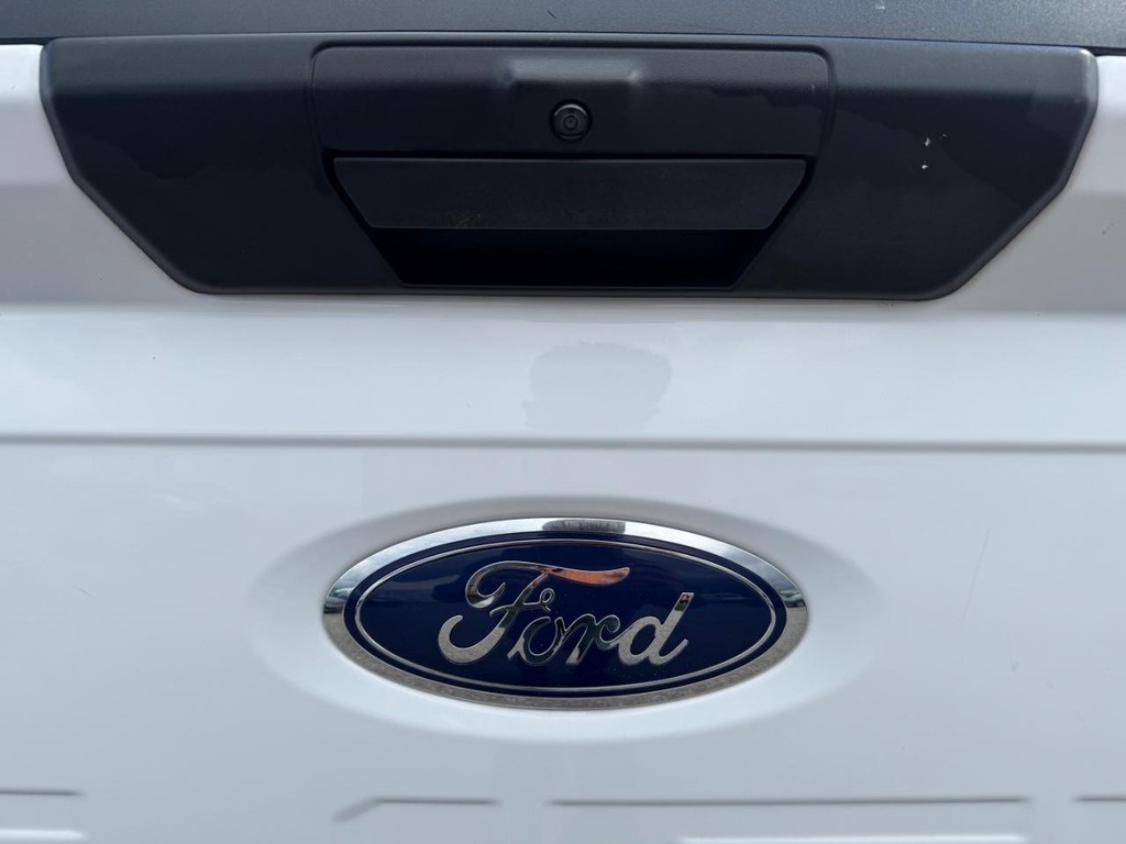 Ford F-150 Vehicle Full-screen Gallery Image 42