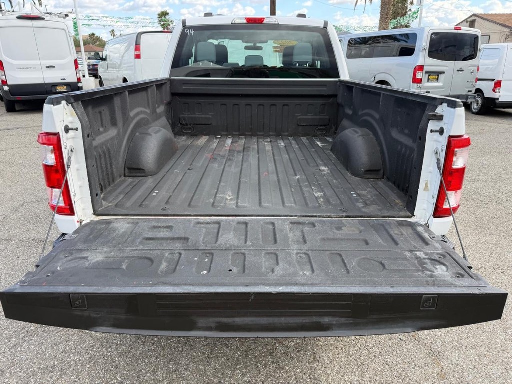 Ford F-150 Vehicle Full-screen Gallery Image 43