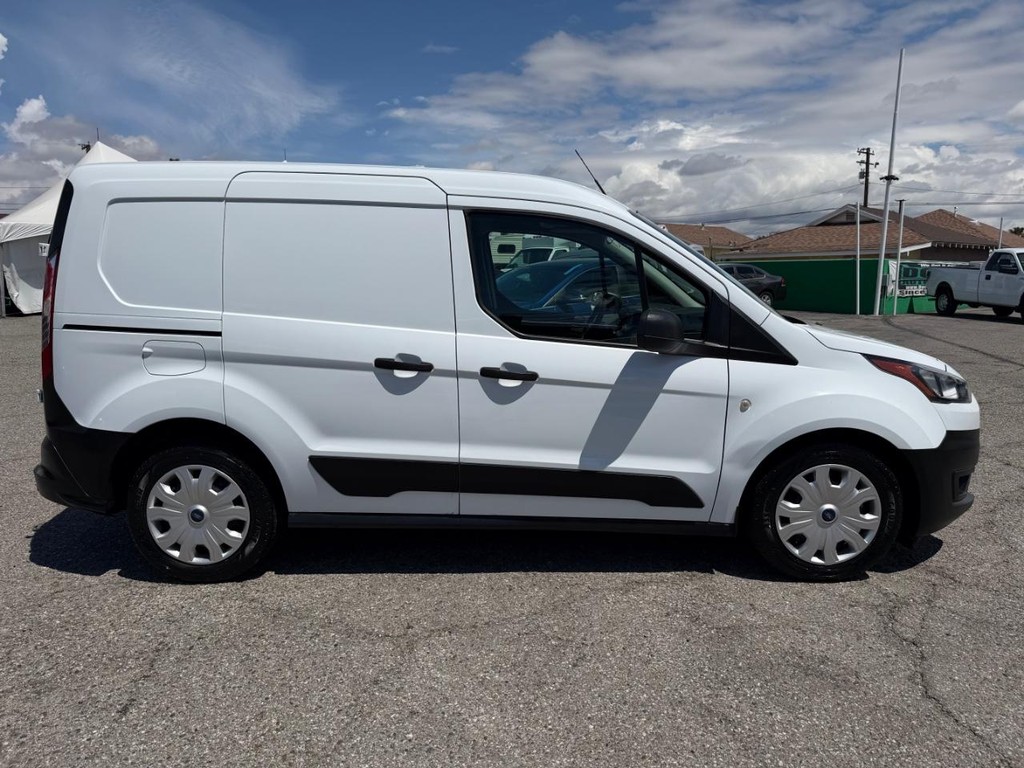 Ford Transit Connect Vehicle Full-screen Gallery Image 06
