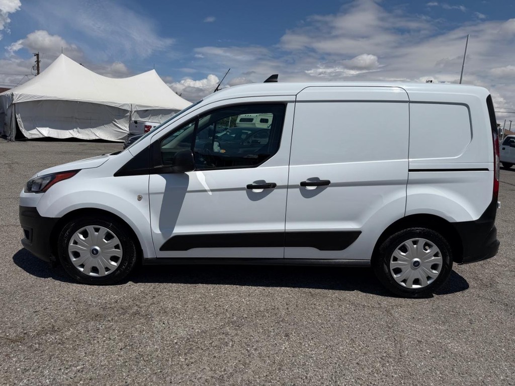 Ford Transit Connect Vehicle Full-screen Gallery Image 12