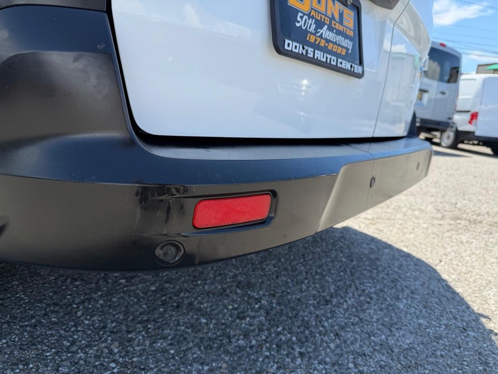 Ford Transit Connect Vehicle Full-screen Gallery Image 43