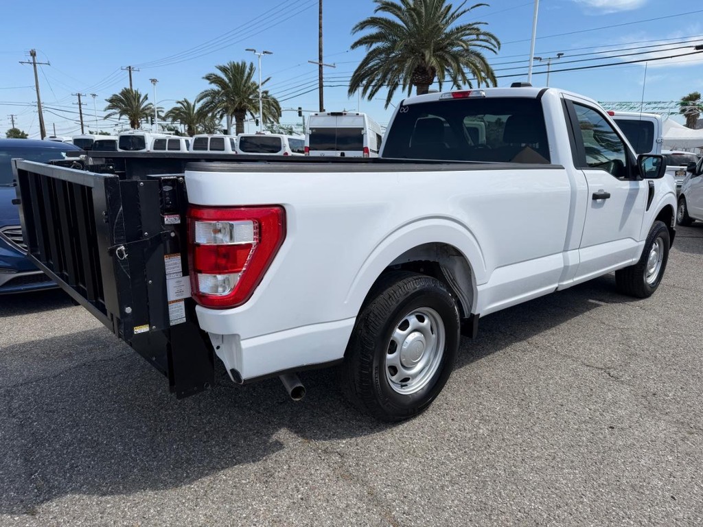 Ford F-150 Vehicle Full-screen Gallery Image 06
