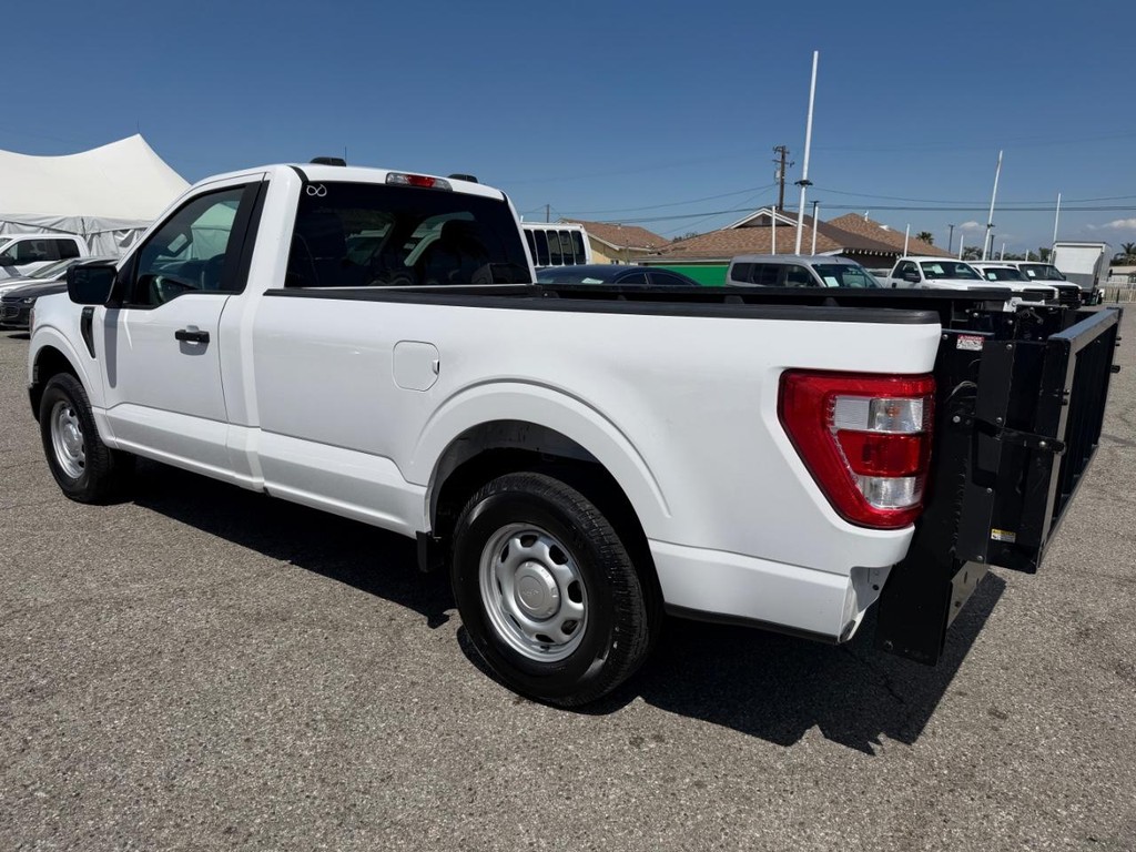 Ford F-150 Vehicle Full-screen Gallery Image 09