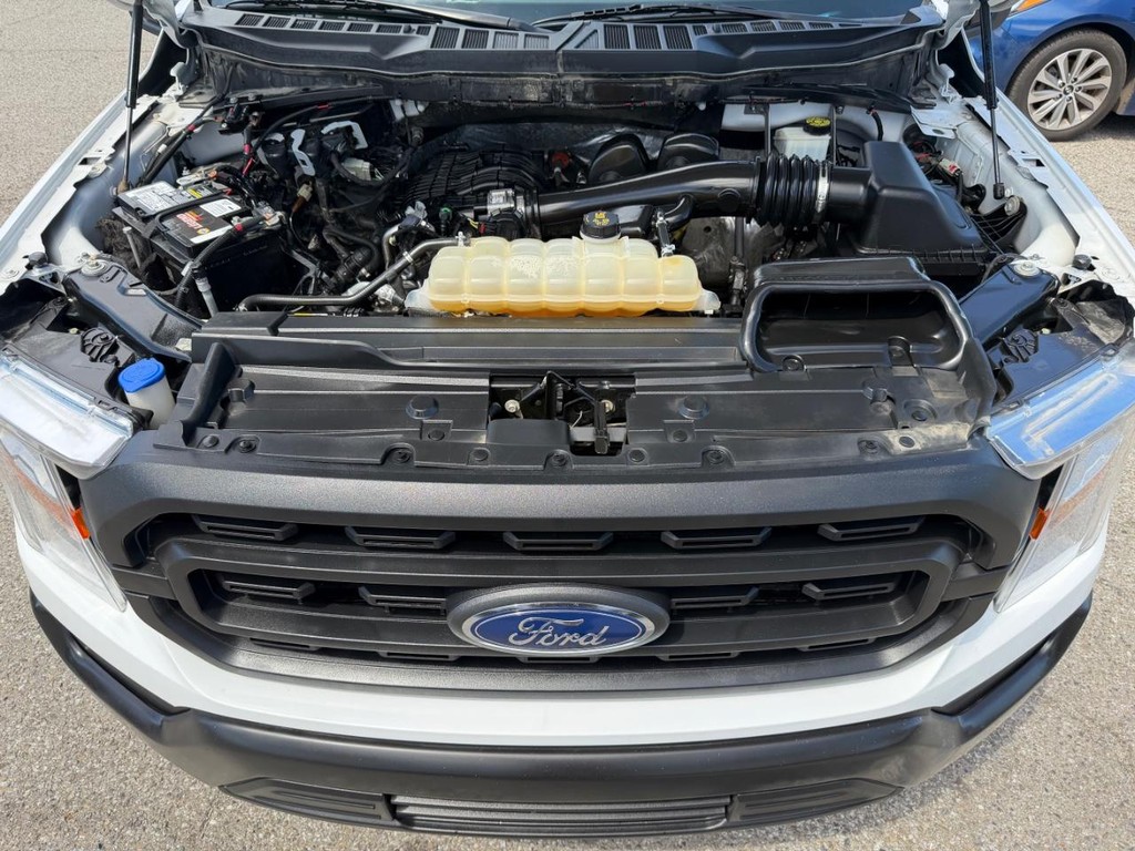 Ford F-150 Vehicle Full-screen Gallery Image 41