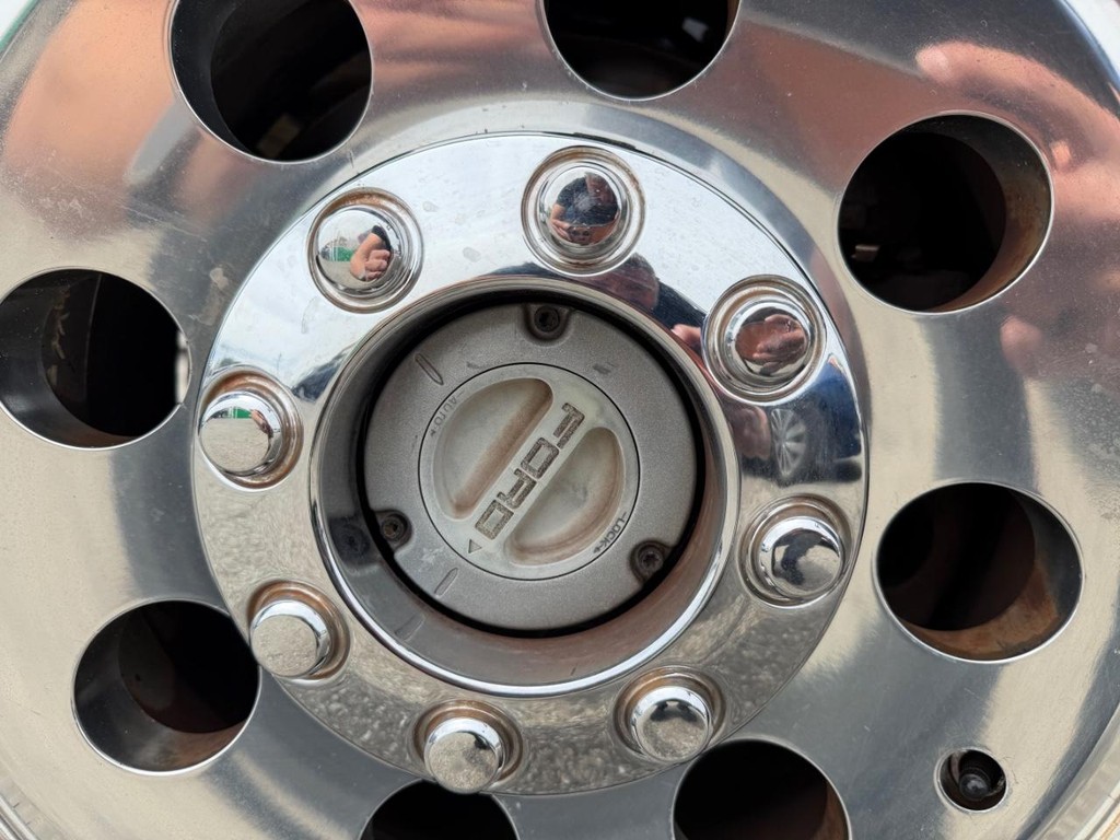 Ford F-250 Vehicle Full-screen Gallery Image 40