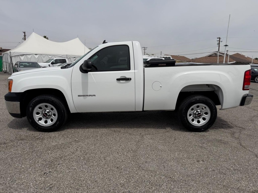 GMC Sierra 1500 Vehicle Full-screen Gallery Image 11