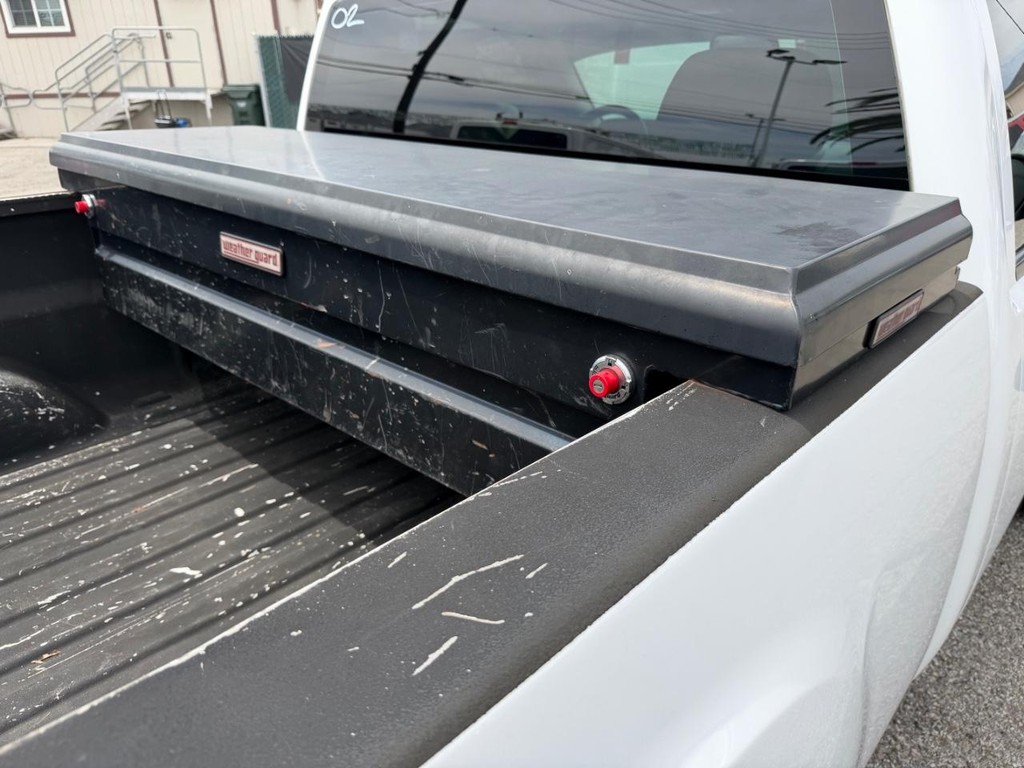 GMC Sierra 1500 Vehicle Full-screen Gallery Image 33