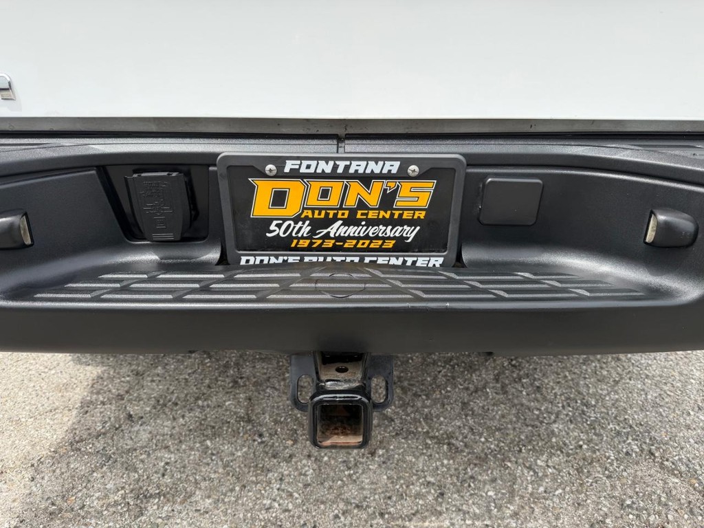 GMC Sierra 1500 Vehicle Full-screen Gallery Image 35