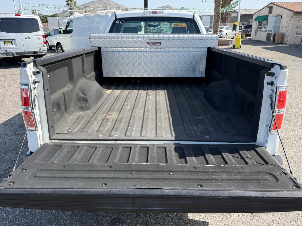 Ford F-150 Vehicle Full-screen Gallery Image 30