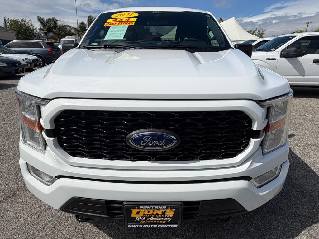 Ford F-150 Vehicle Full-screen Gallery Image 14