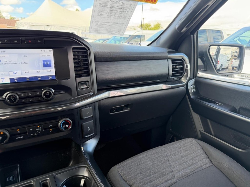 Ford F-150 Vehicle Full-screen Gallery Image 32