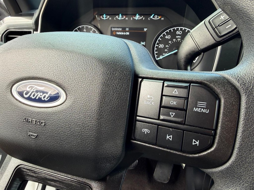 Ford F-150 Vehicle Full-screen Gallery Image 35