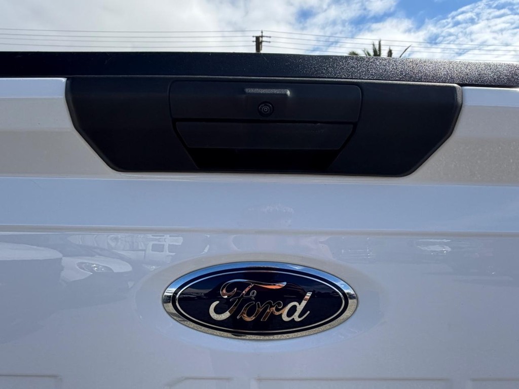 Ford F-150 Vehicle Full-screen Gallery Image 43