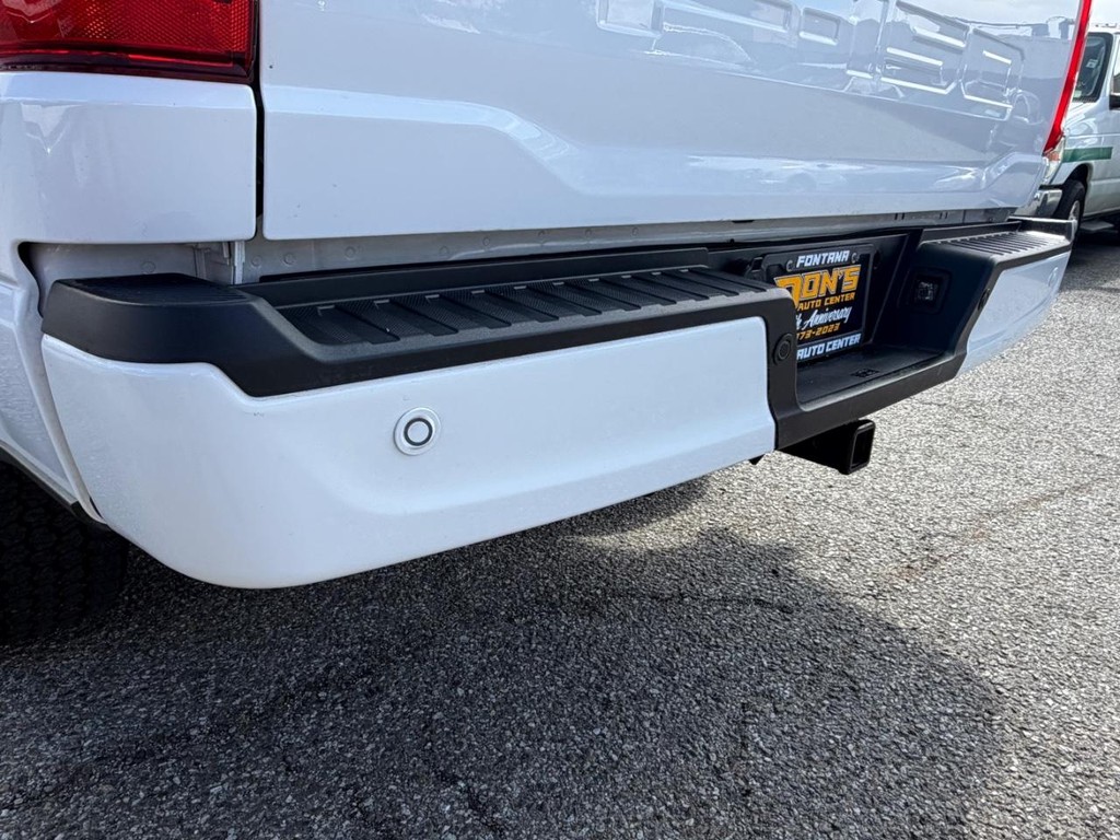 Ford F-150 Vehicle Full-screen Gallery Image 45