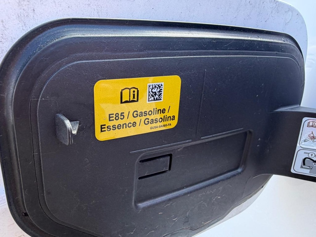 Ford F-150 Vehicle Full-screen Gallery Image 51