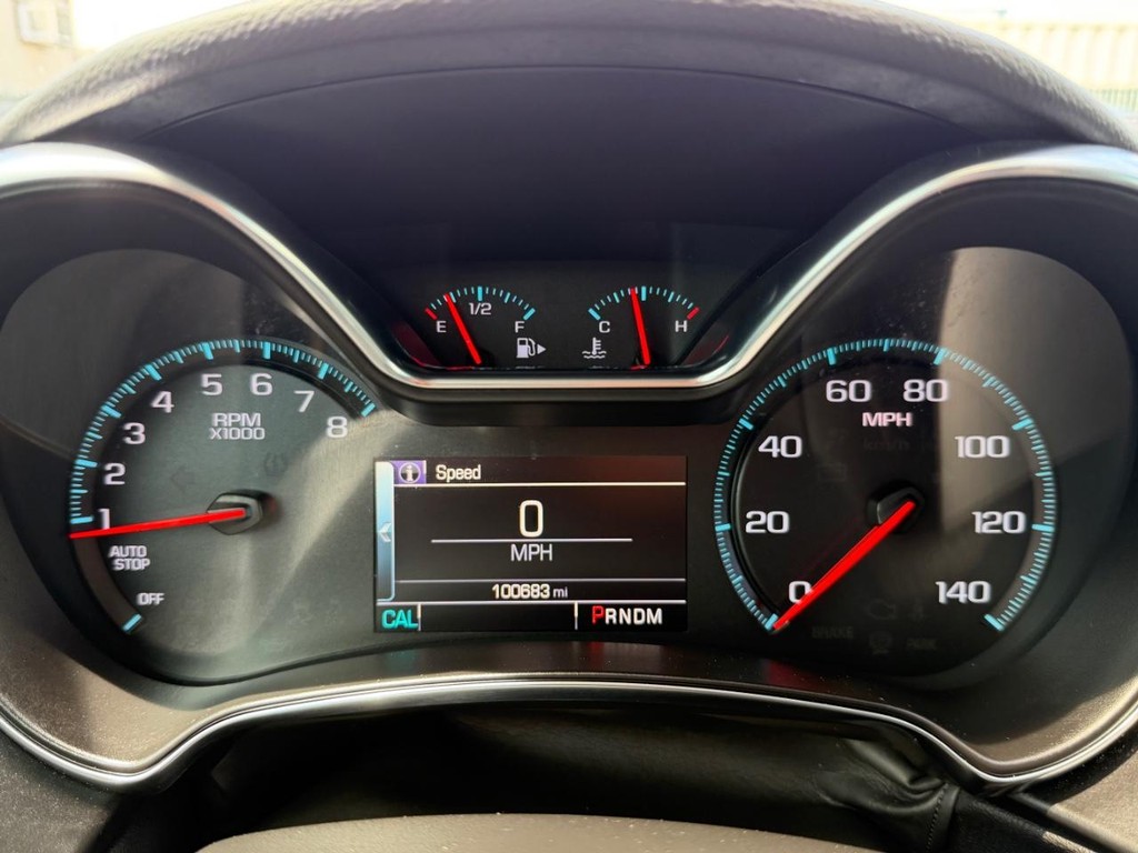 Chevrolet Impala Vehicle Full-screen Gallery Image 31