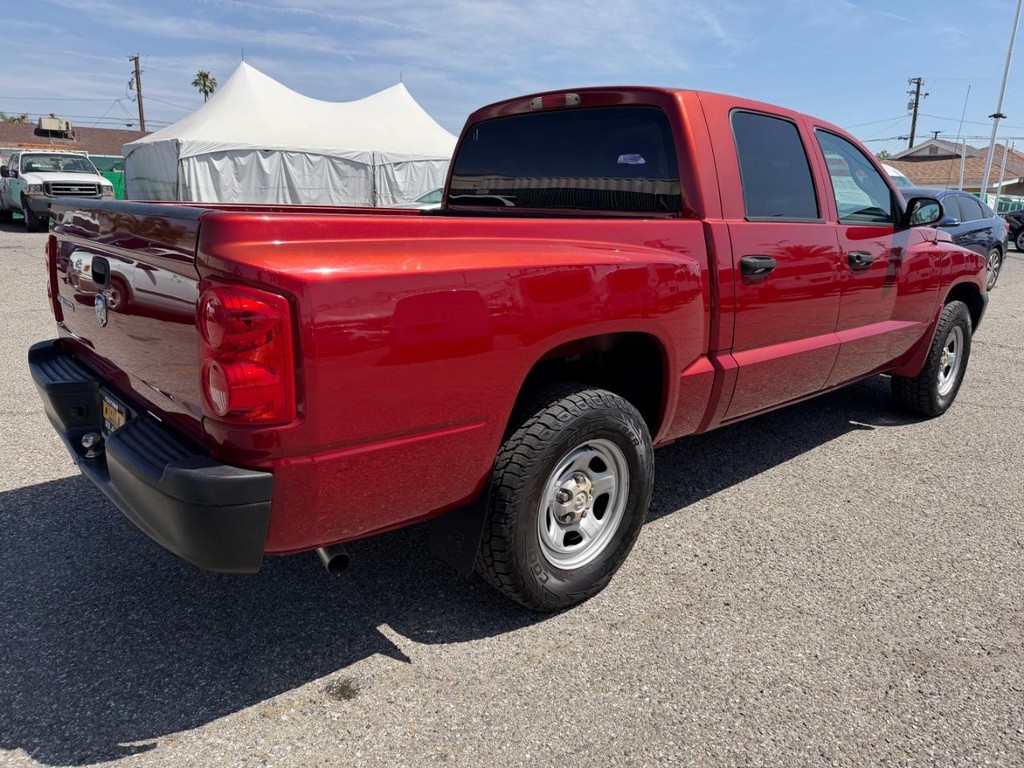 Dodge Dakota Vehicle Full-screen Gallery Image 09