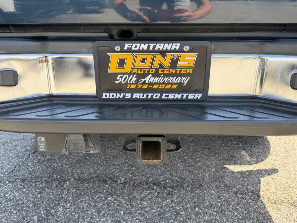 Nissan Frontier Vehicle Full-screen Gallery Image 40