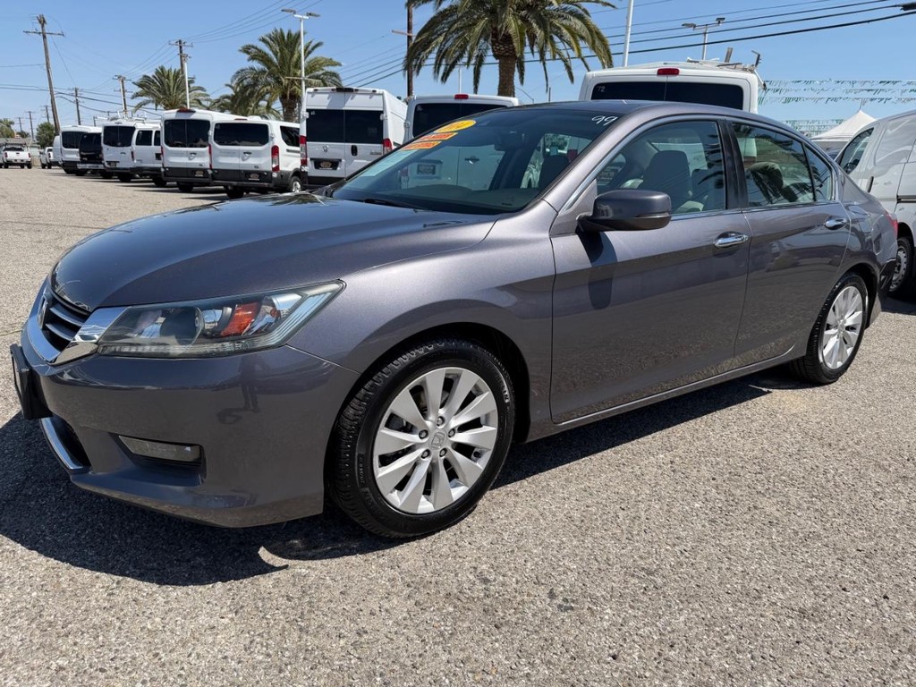 Honda Accord Vehicle Full-screen Gallery Image 12