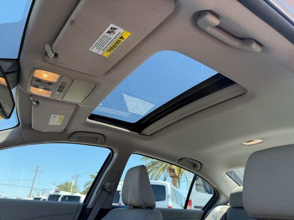 Honda Accord Vehicle Full-screen Gallery Image 42