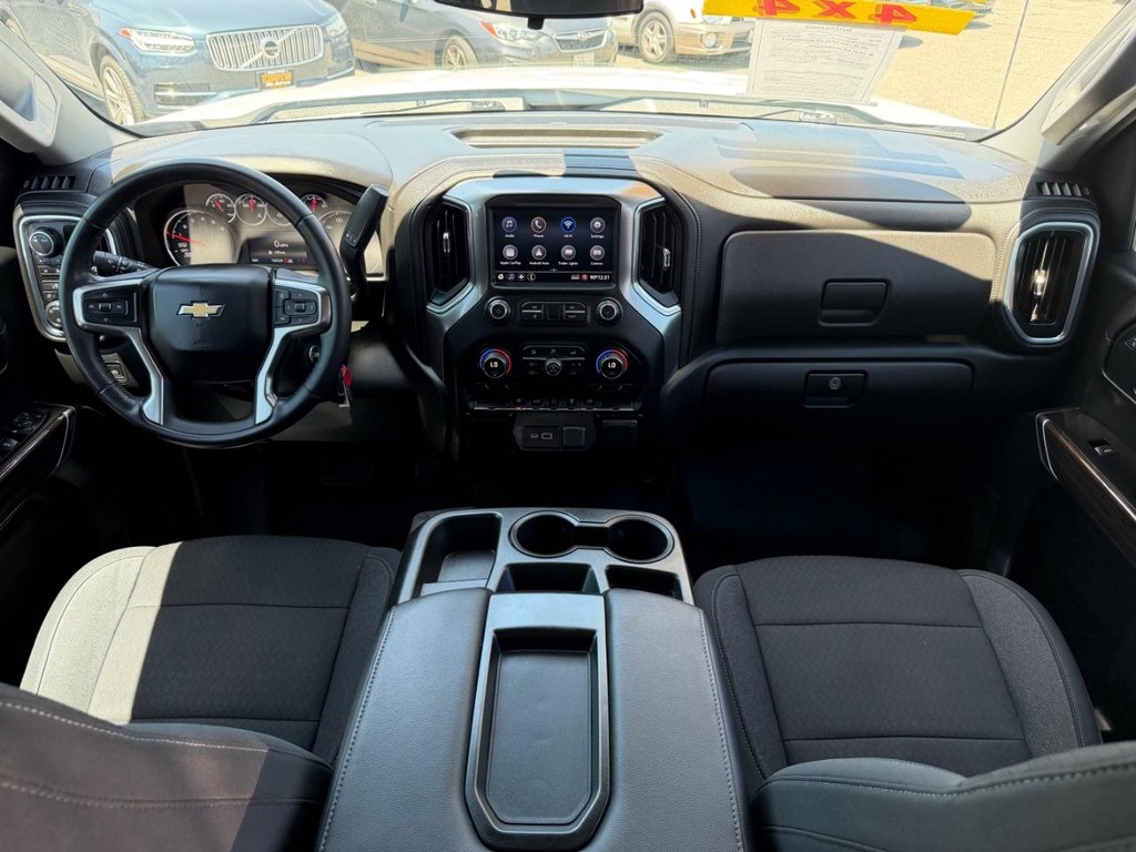 Chevrolet Silverado 1500 Vehicle Full-screen Gallery Image 23