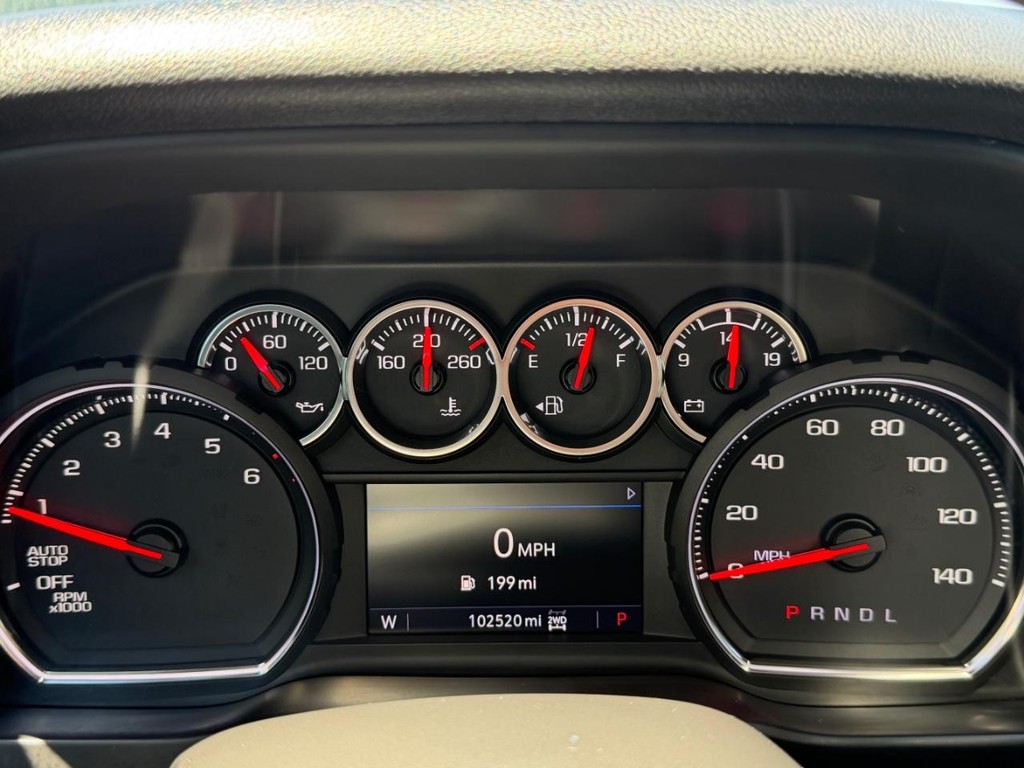 Chevrolet Silverado 1500 Vehicle Full-screen Gallery Image 29