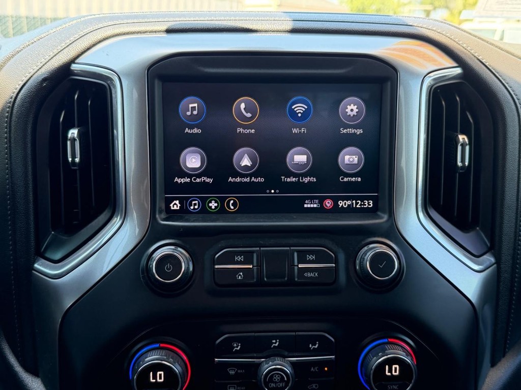 Chevrolet Silverado 1500 Vehicle Full-screen Gallery Image 33