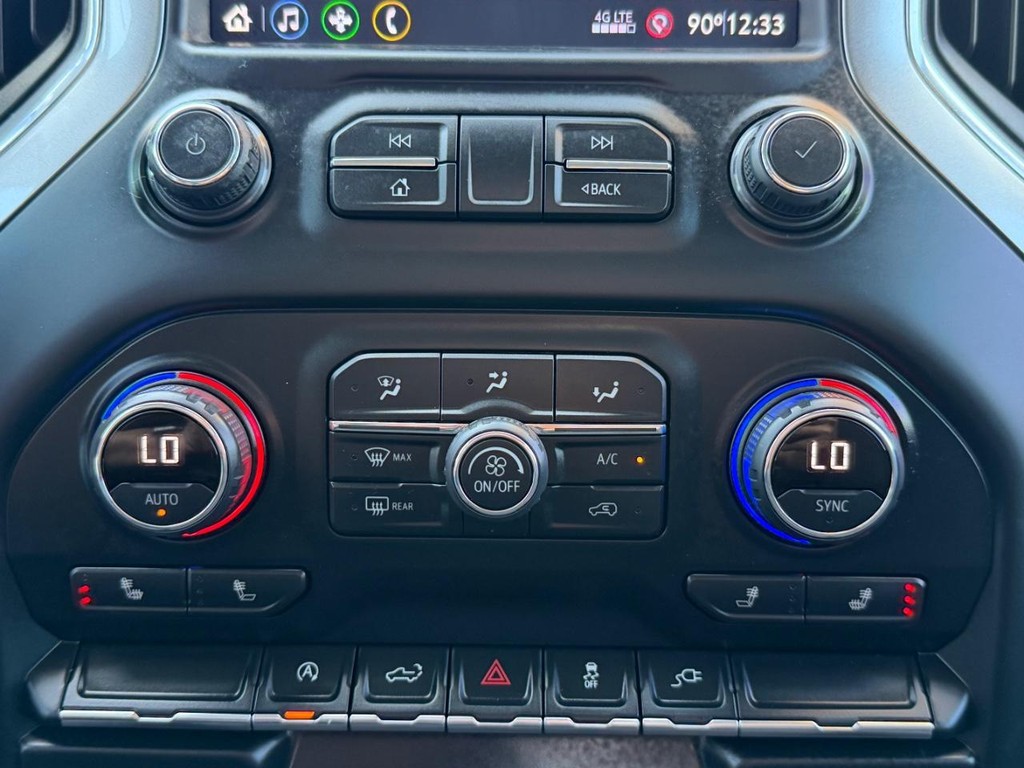 Chevrolet Silverado 1500 Vehicle Full-screen Gallery Image 34