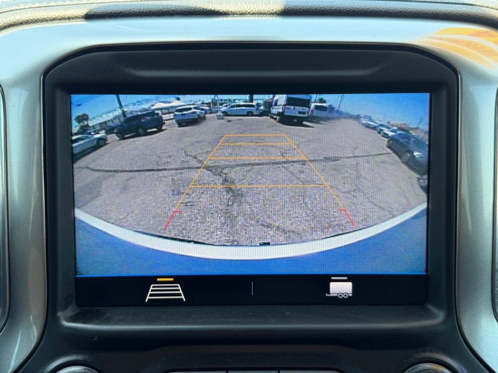 Chevrolet Silverado 1500 Vehicle Full-screen Gallery Image 49