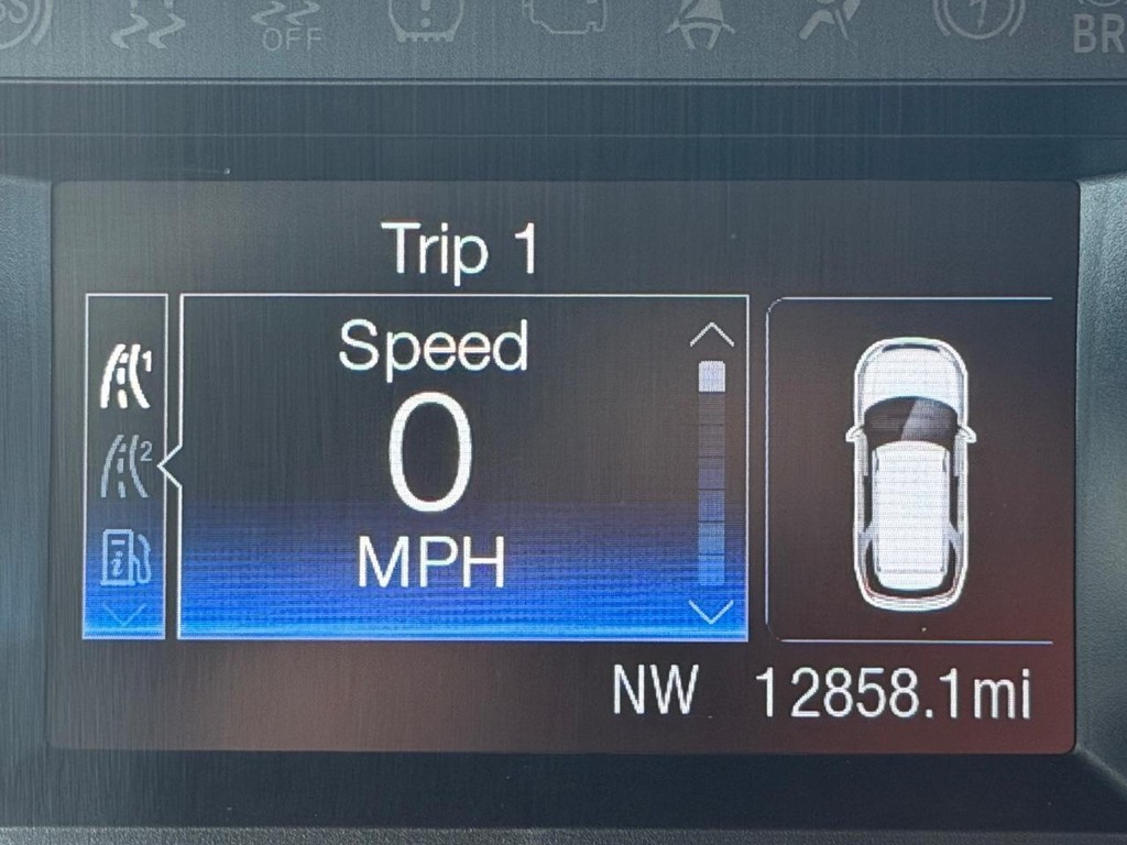 Ford Explorer Vehicle Full-screen Gallery Image 29