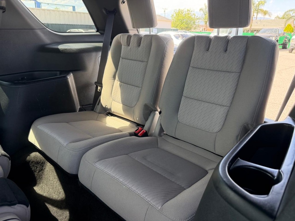 Ford Explorer Vehicle Full-screen Gallery Image 41