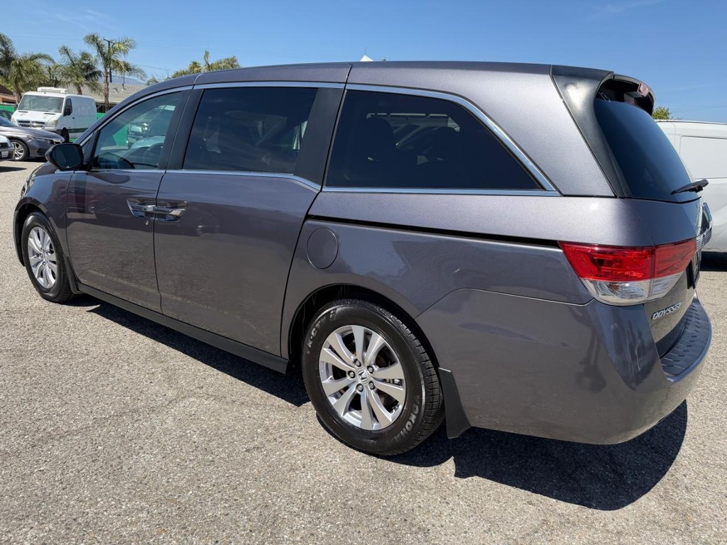 Honda Odyssey Vehicle Full-screen Gallery Image 11
