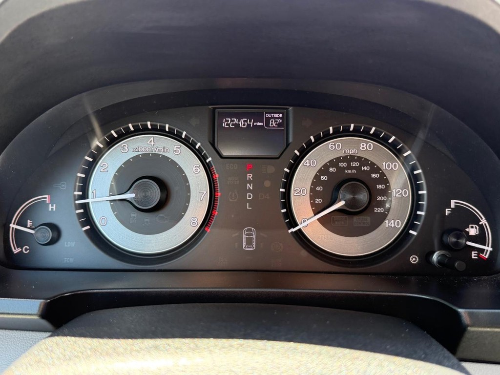 Honda Odyssey Vehicle Full-screen Gallery Image 31