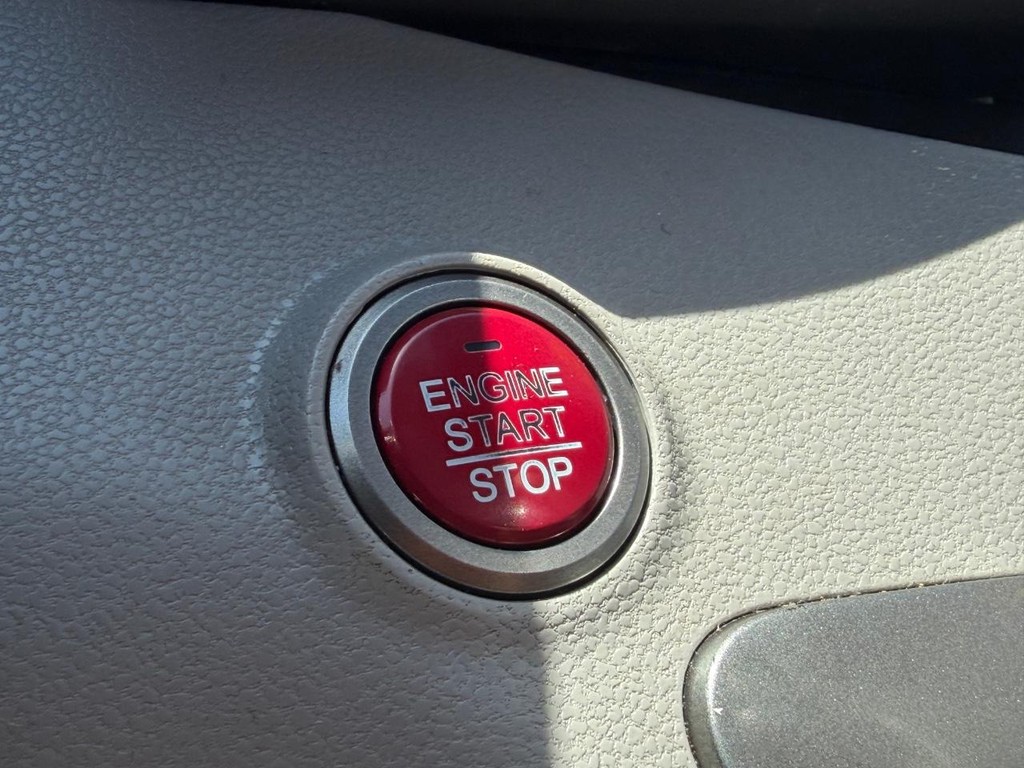 Honda Odyssey Vehicle Full-screen Gallery Image 34