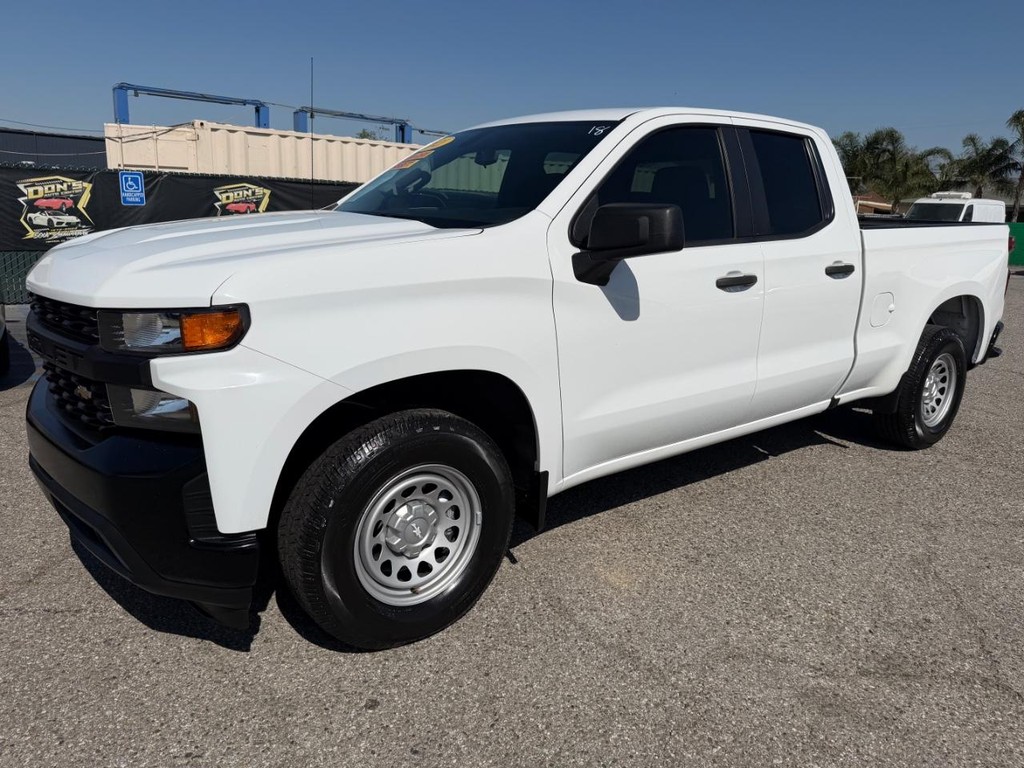 Chevrolet Silverado 1500 Vehicle Full-screen Gallery Image 12