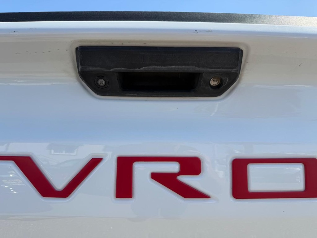 Chevrolet Silverado 1500 Vehicle Full-screen Gallery Image 41