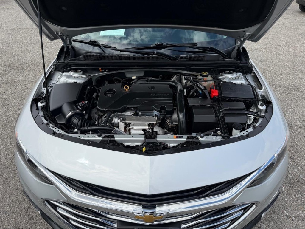 Chevrolet Malibu Vehicle Full-screen Gallery Image 41