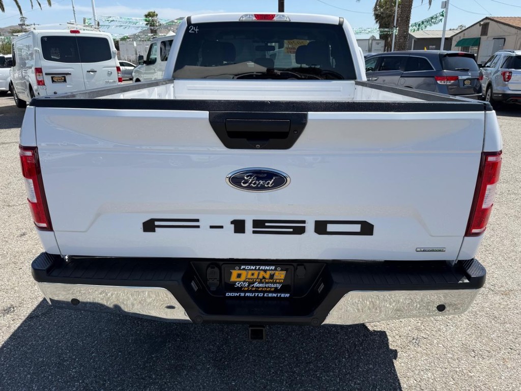 Ford F-150 Vehicle Full-screen Gallery Image 08