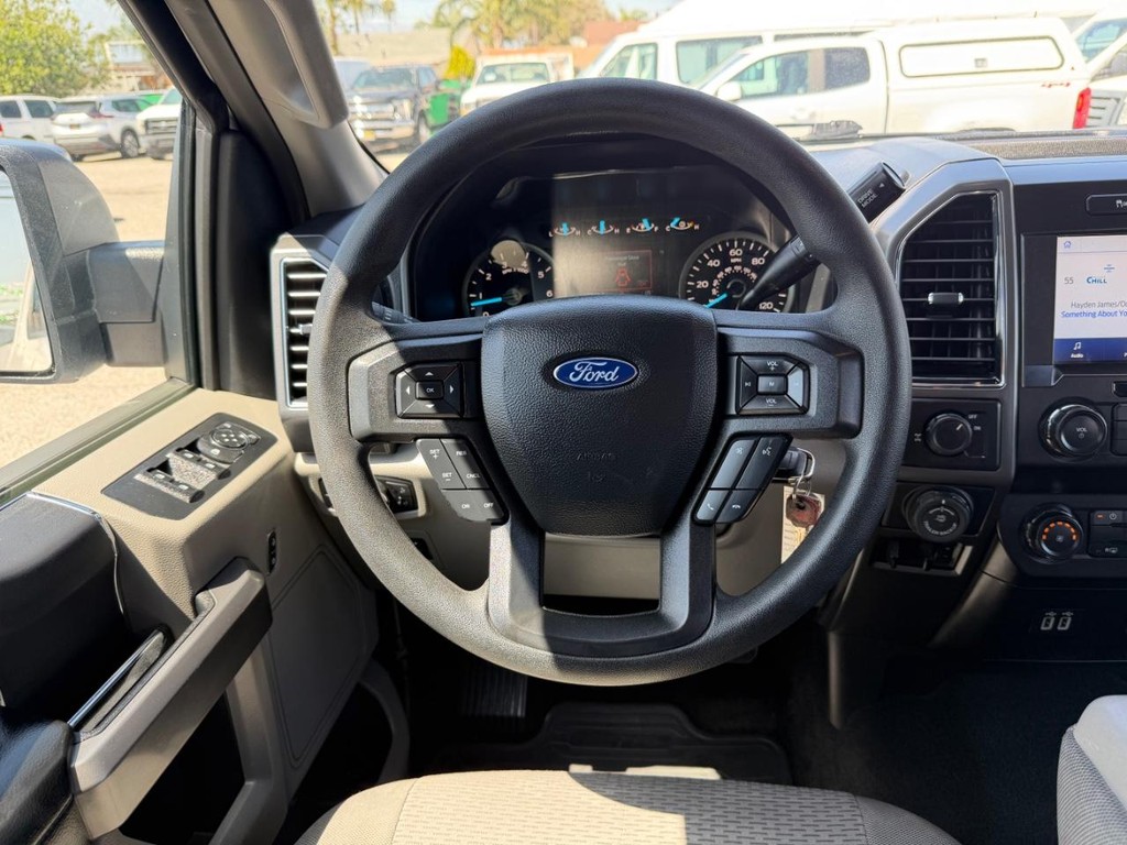 Ford F-150 Vehicle Full-screen Gallery Image 33