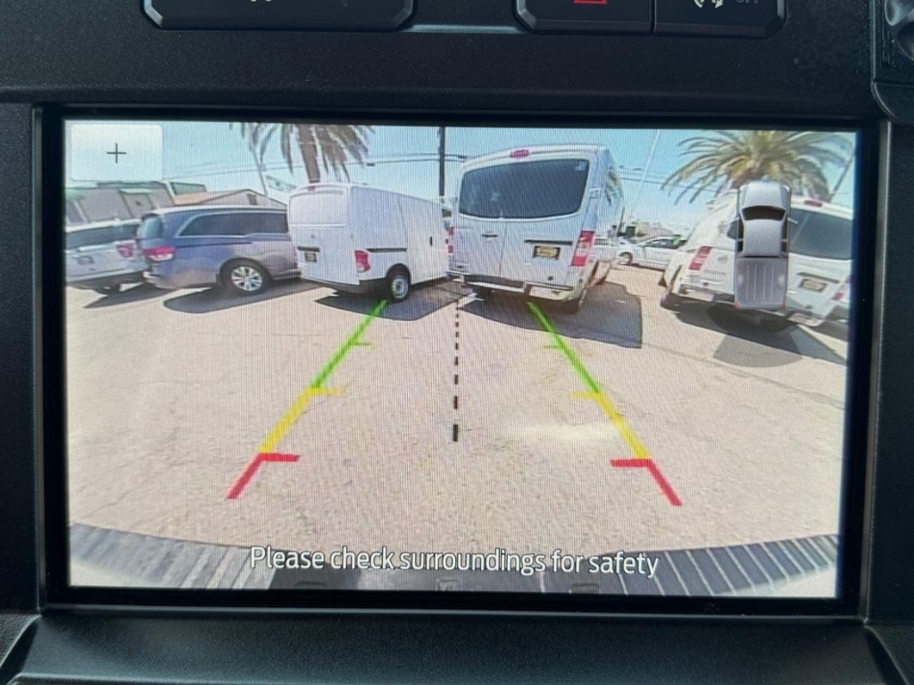 Ford F-150 Vehicle Full-screen Gallery Image 43