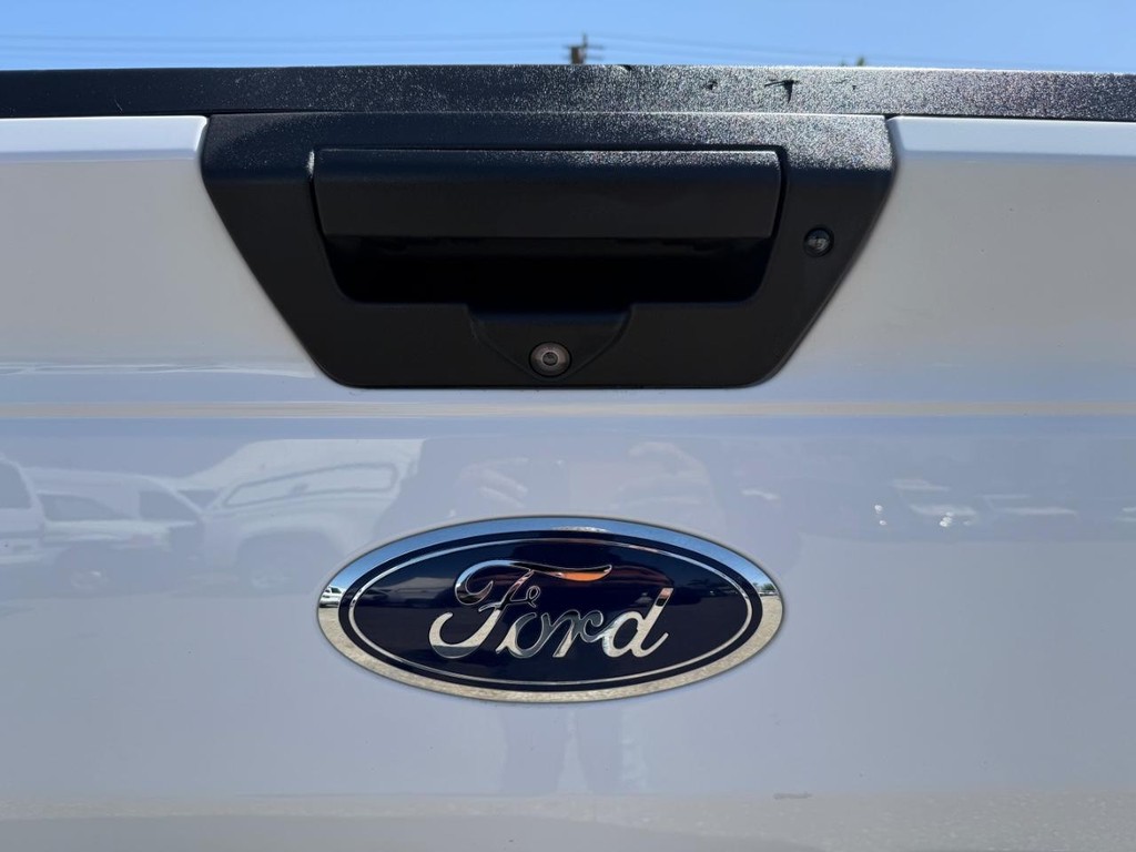 Ford F-150 Vehicle Full-screen Gallery Image 44