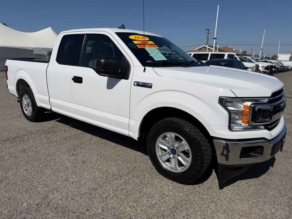 Ford F-150 Vehicle Full-screen Gallery Image 03